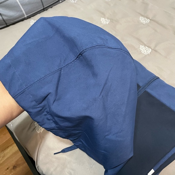 Men’s Adidas Windbreaker - Picture 8 of 8